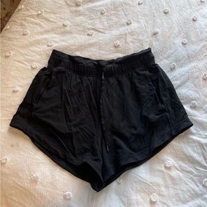 lululemon inner glow shorts